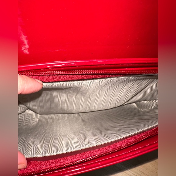 Red Shoulder Bag - Picture 3 of 8